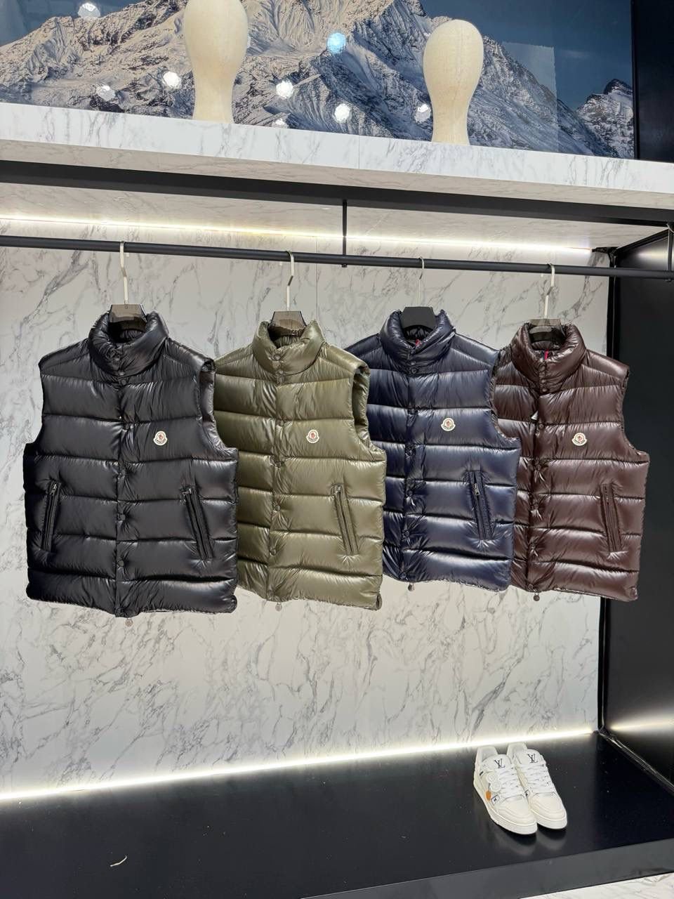 Moncler Vest - Image 11