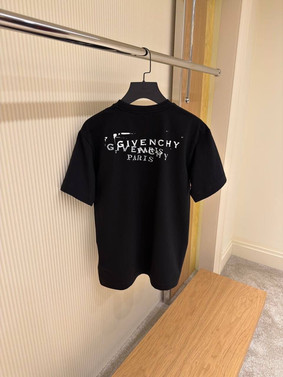GIVENCHY T-SHIRT - Image 5