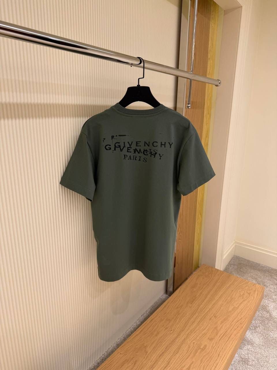 GIVENCHY T-SHIRT - Image 7