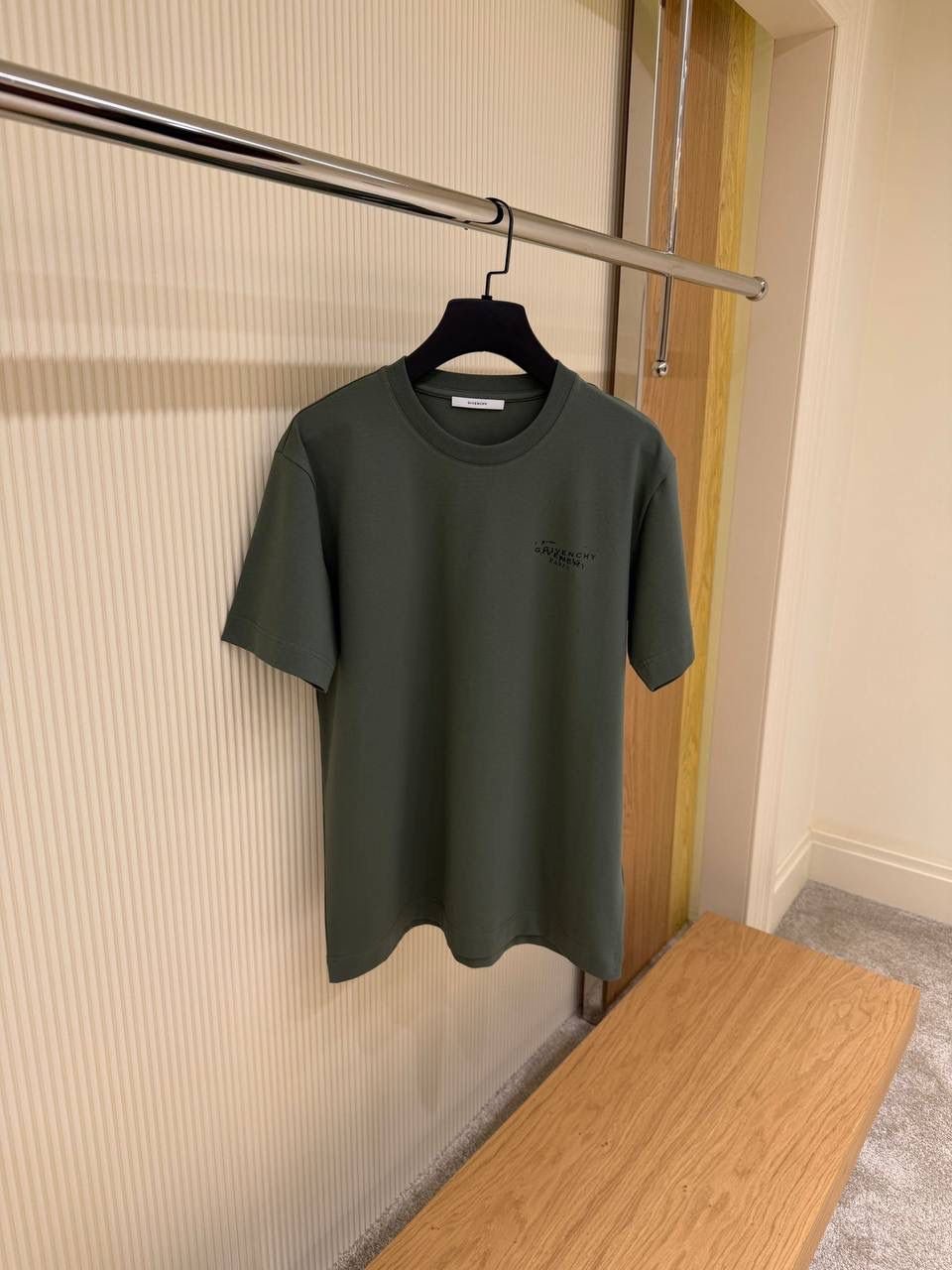 GIVENCHY T-SHIRT - Image 6