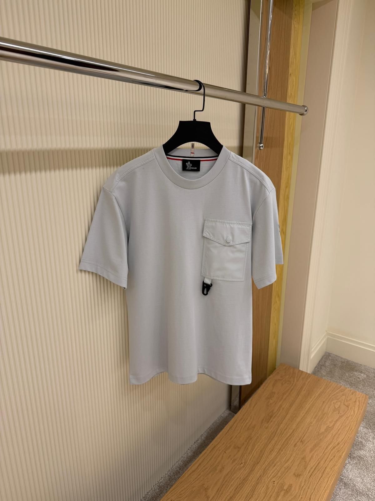 Moncler T-SHIRT - Image 5