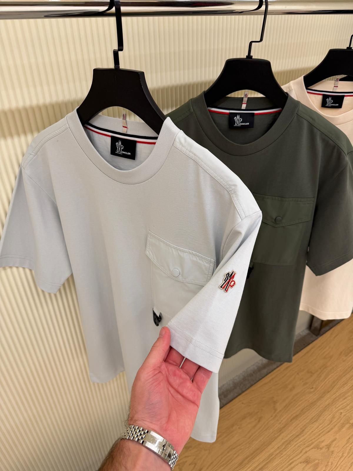 Moncler T-SHIRT - Image 6