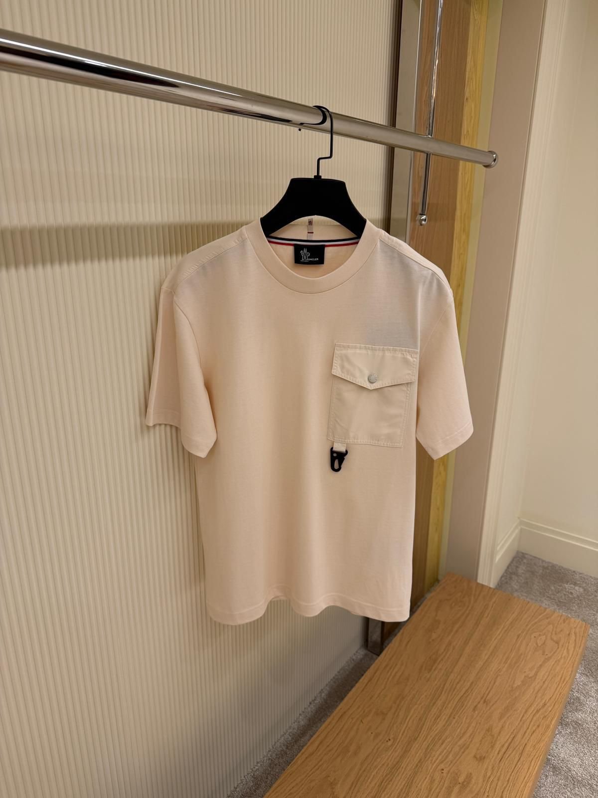 Moncler T-SHIRT - Image 2