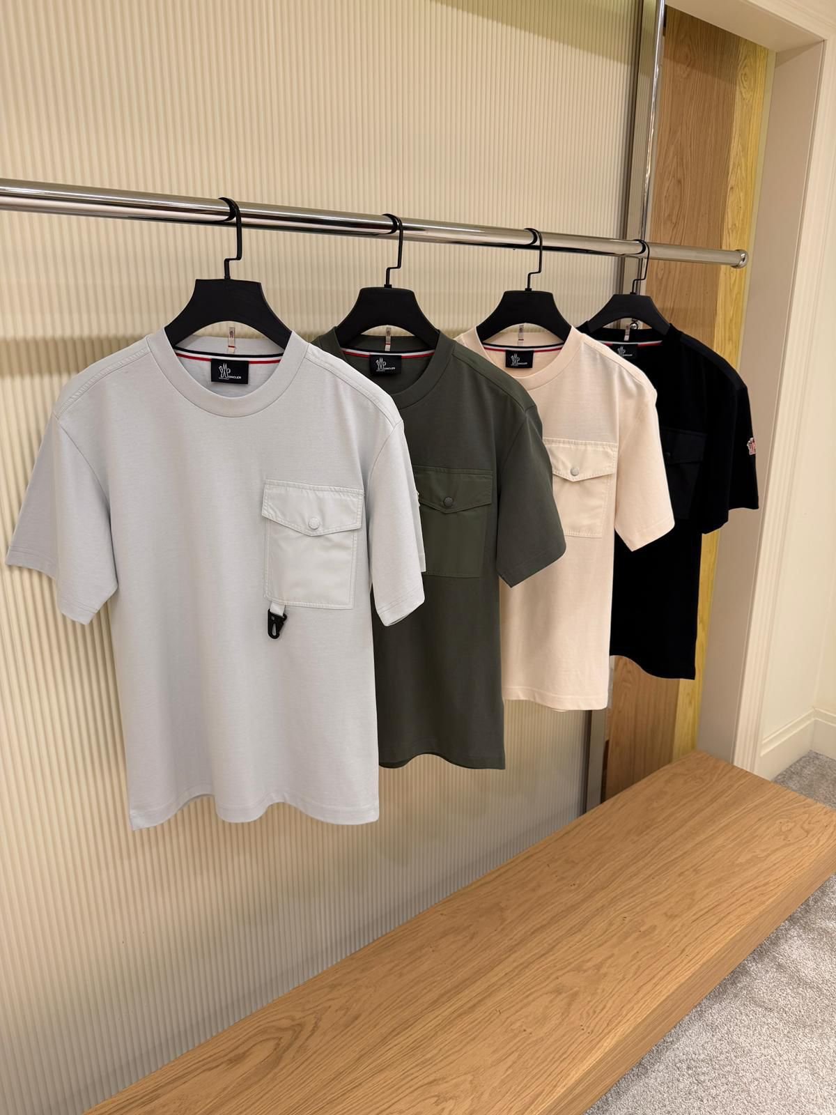 Moncler T-SHIRT - Image 9