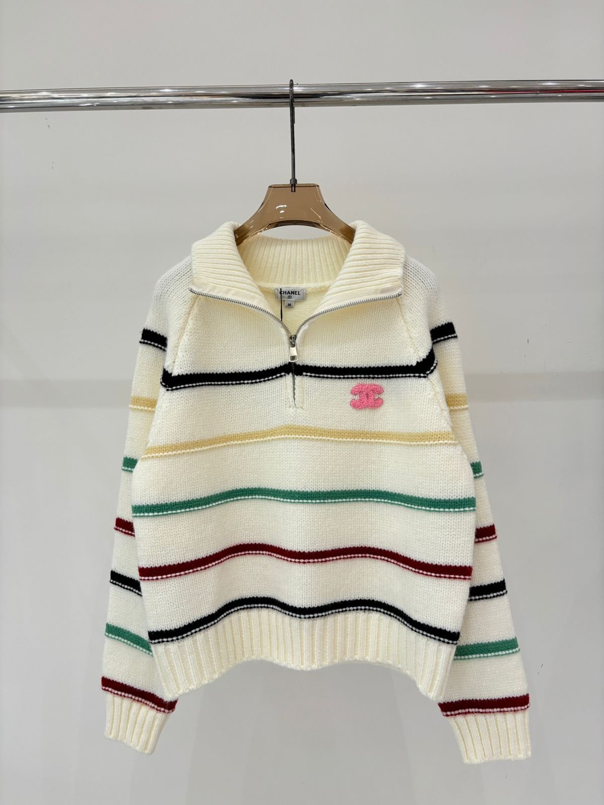 CHANEL SWEATER - Image 2