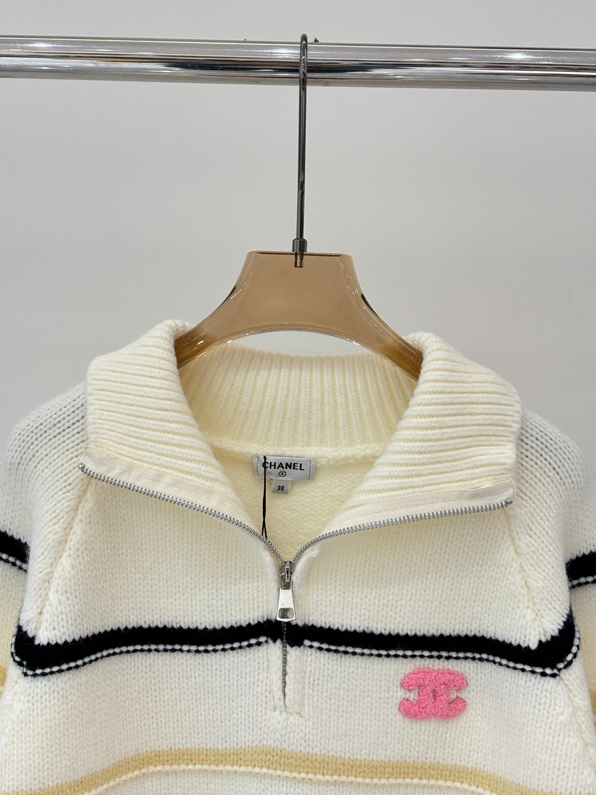 CHANEL SWEATER - Image 3