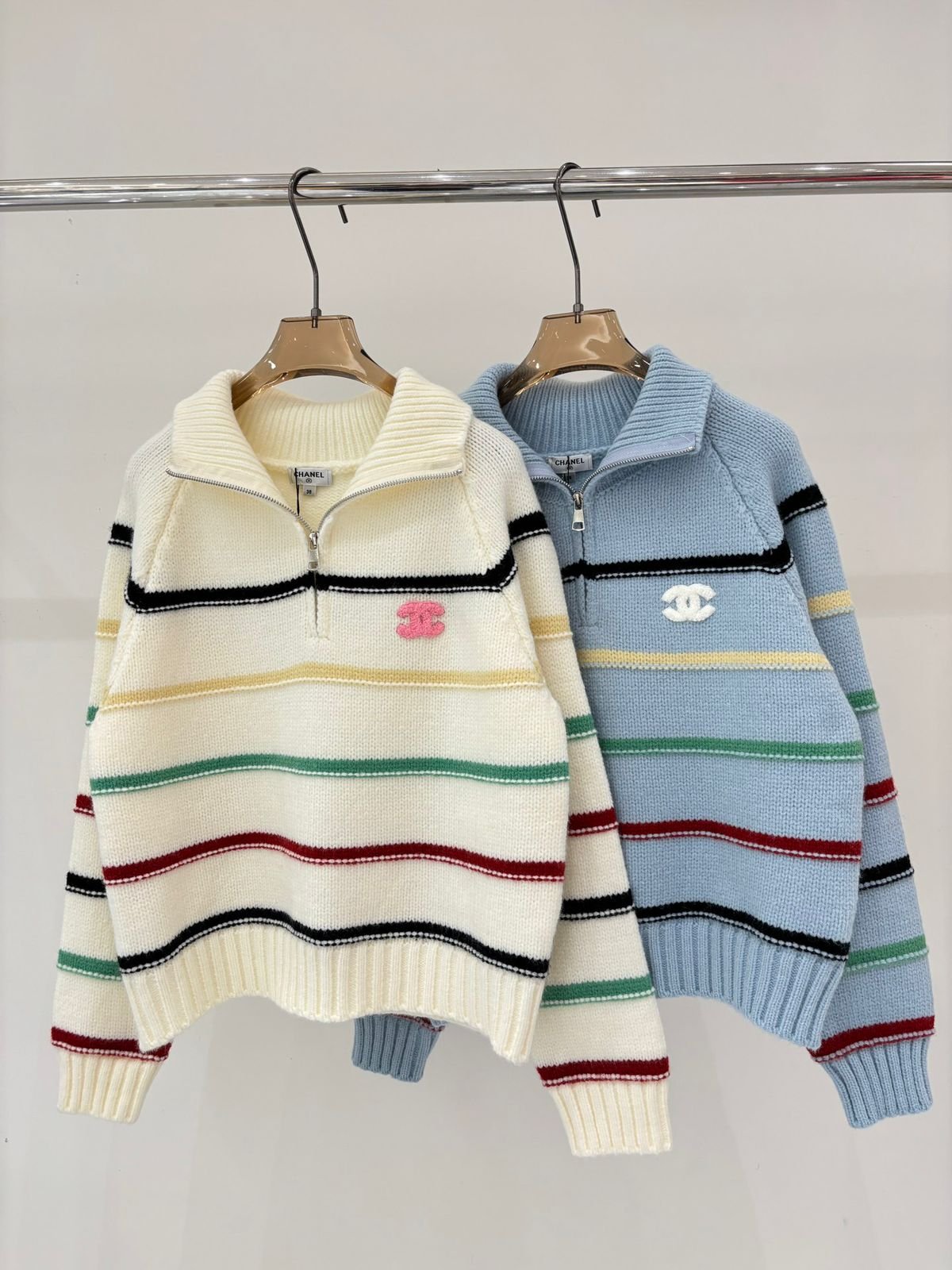 CHANEL SWEATER - Image 4