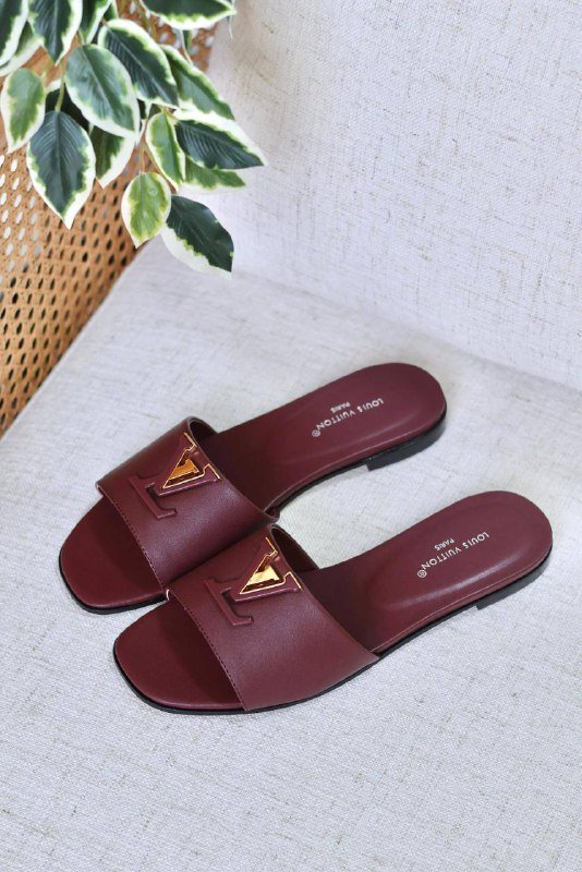 LOUIS VUITTON SLIPPER - Image 4