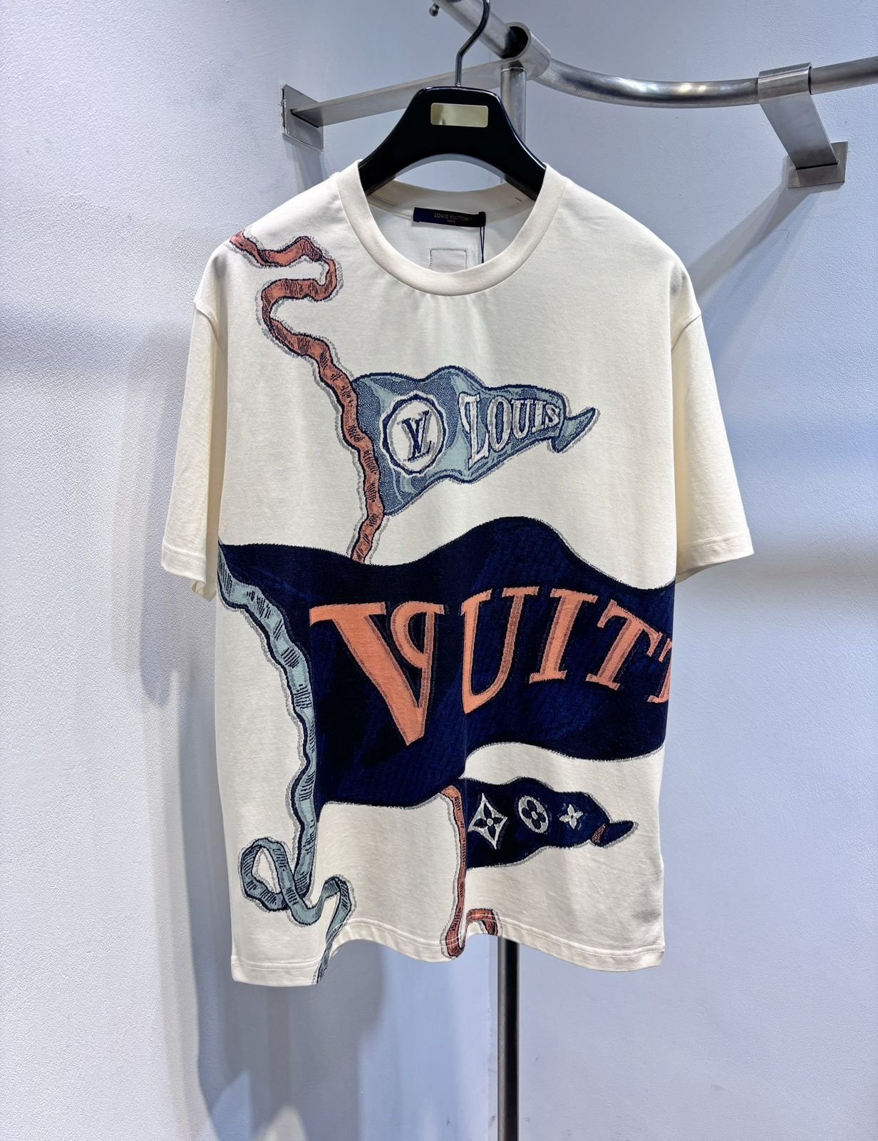 LOUIS VUITTON T-SHIRT