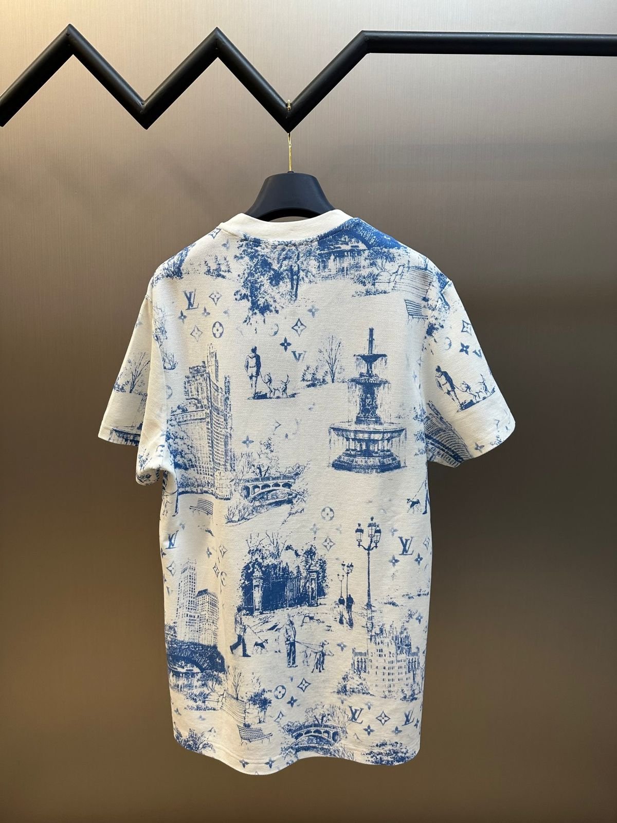 Lv Pique Tshirt - Image 2