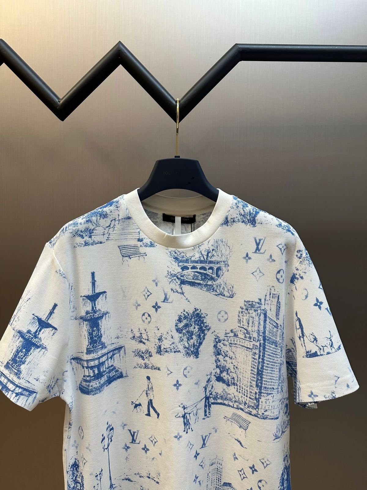 Lv Pique Tshirt - Image 3