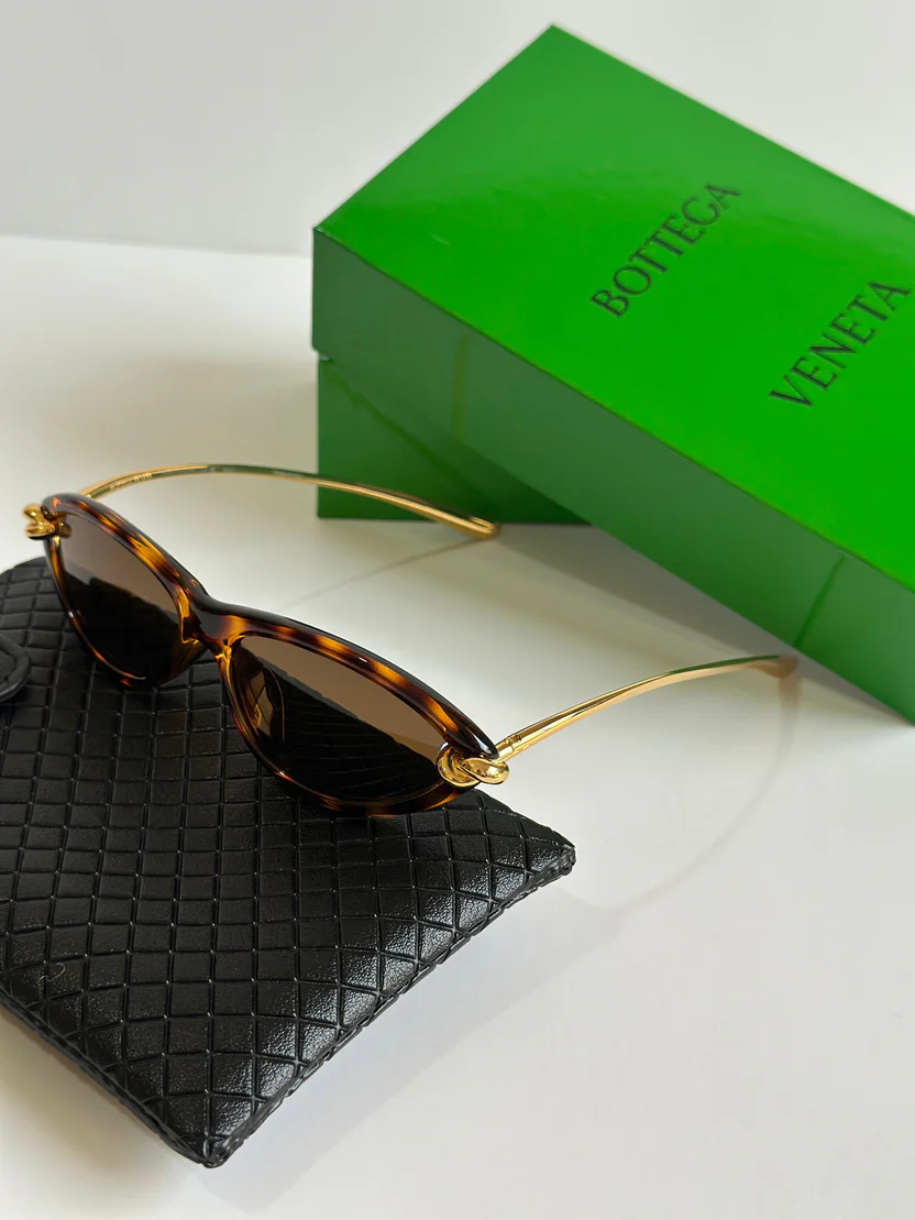 BOTTEGA VENETA Knot Cat-Eye Sunglasses