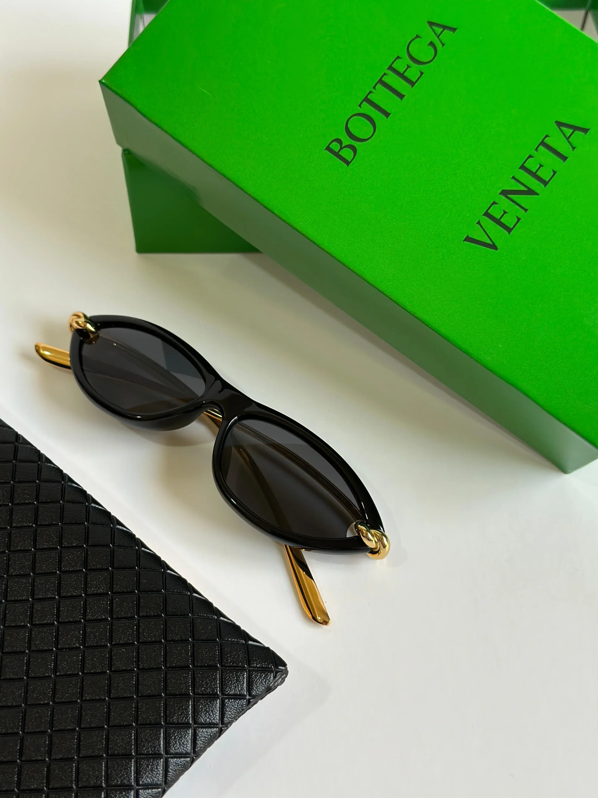 BOTTEGA VENETA Knot Cat-Eye Sunglasses - Image 3