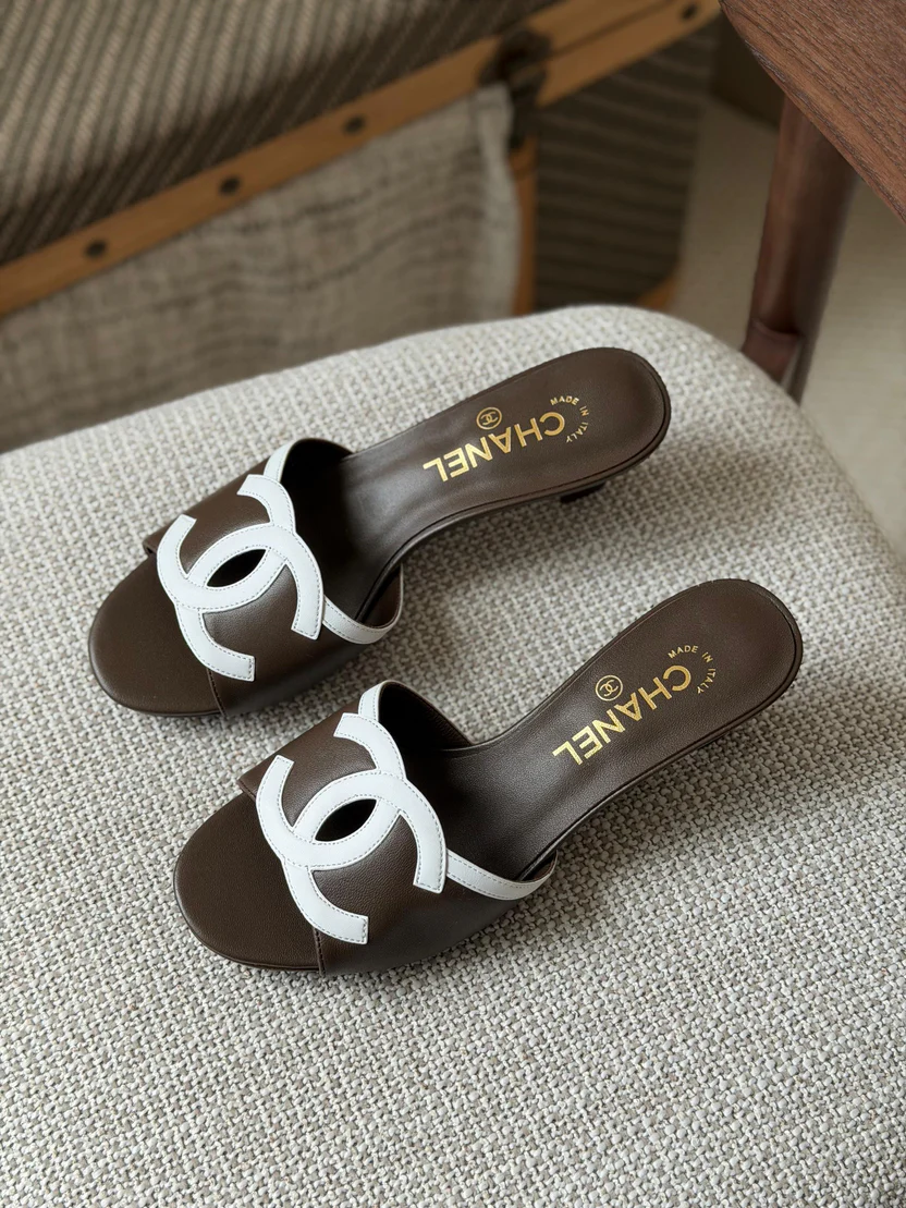 Chanel Lambskin Sandals - Image 5