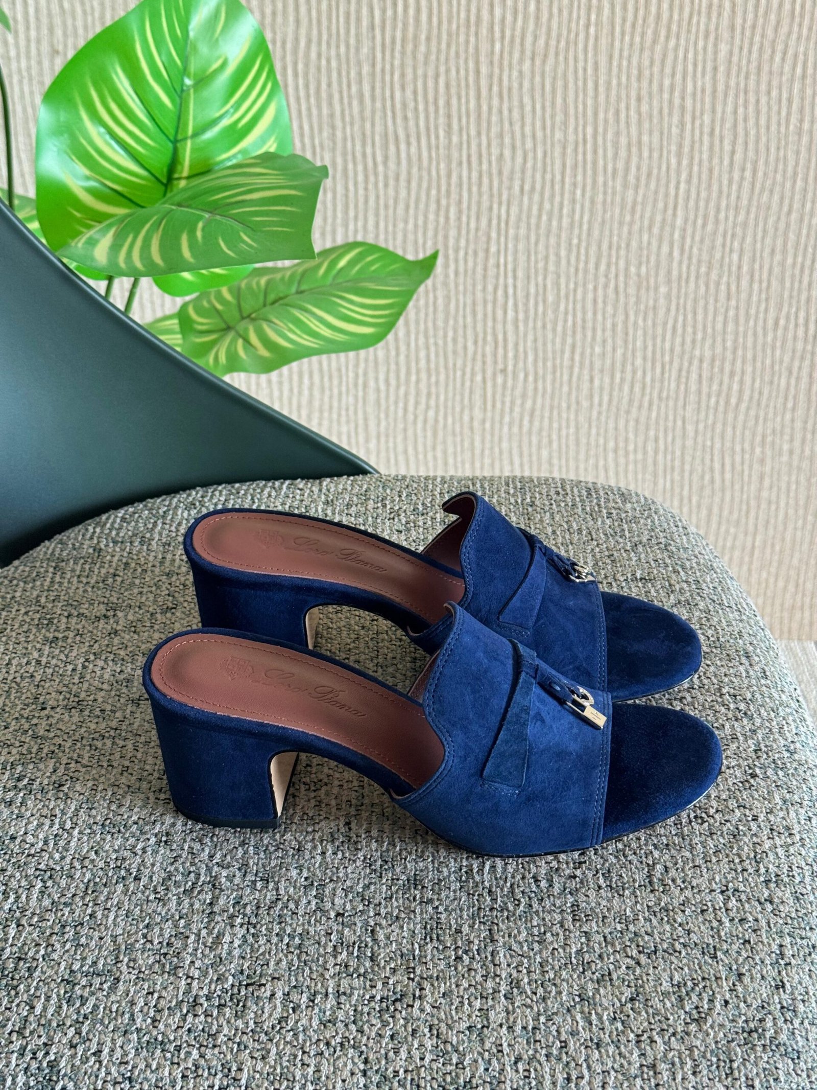 Loro Paina Sandals - Image 5