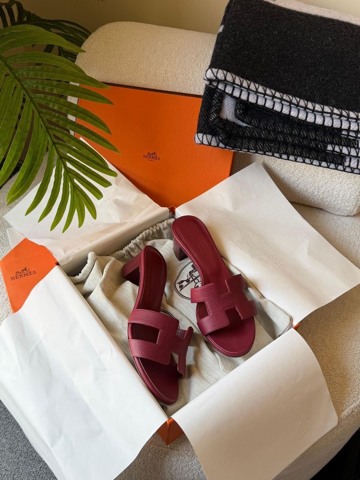 Hermès Oran Sandals - Image 17