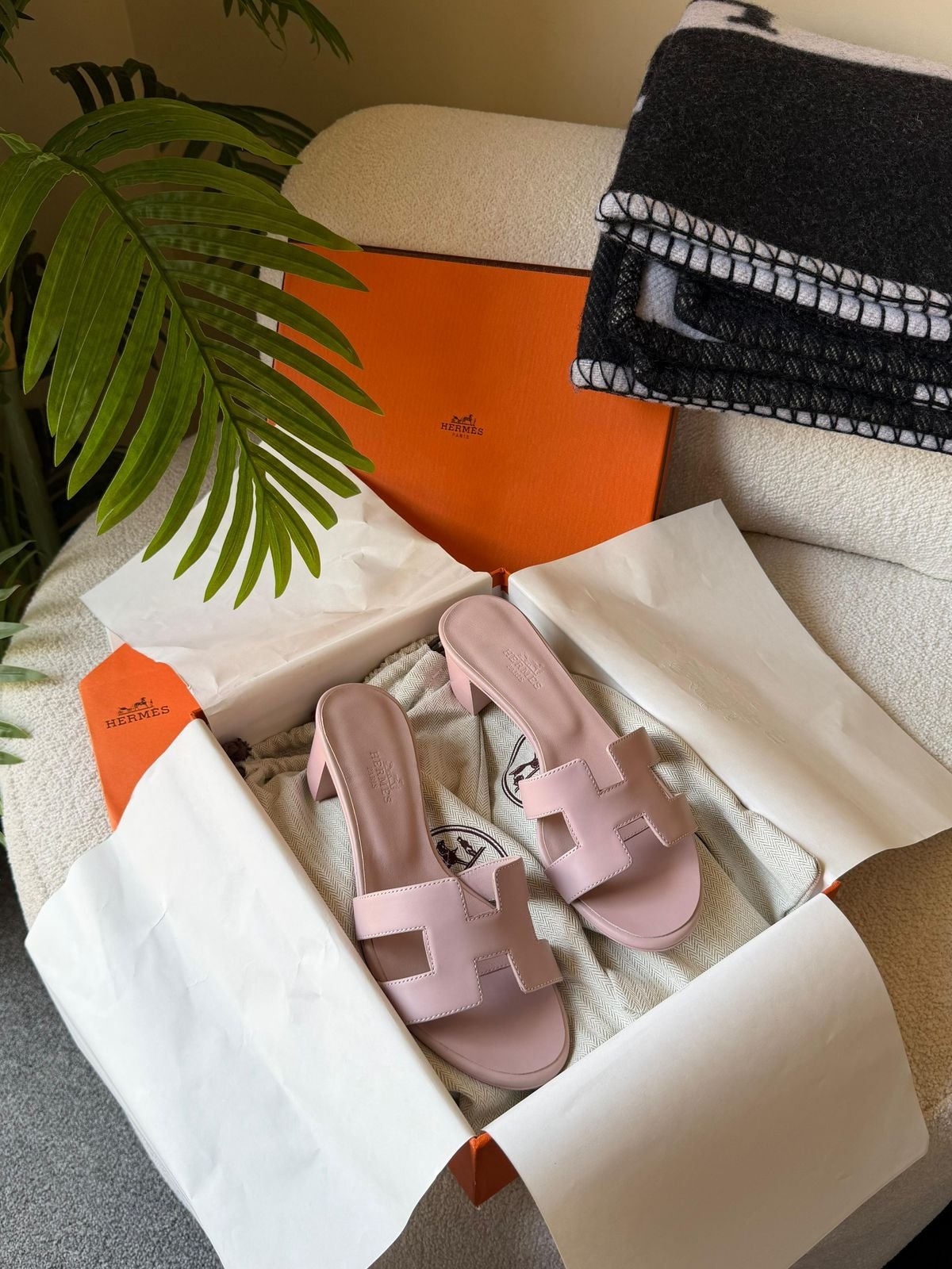 Hermès Oran Sandals - Image 14