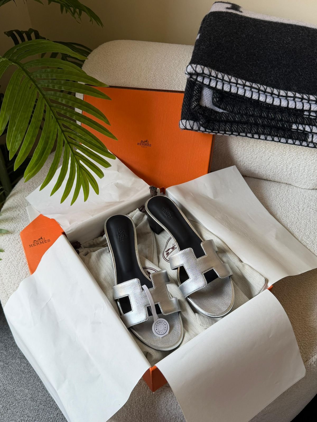 Hermès Oran Sandals - Image 9