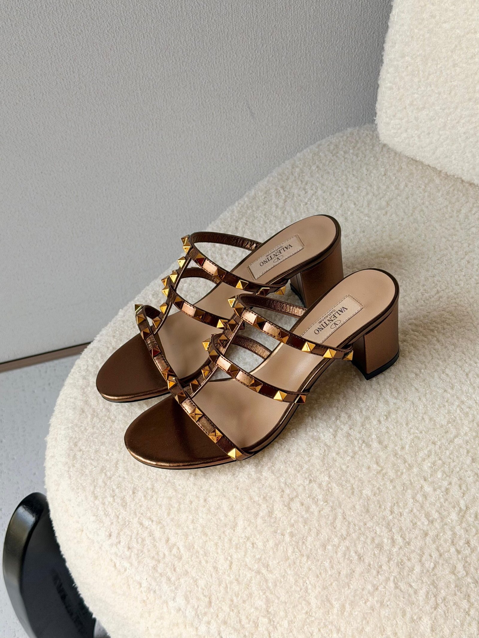 Valentino Garavani Rockstud sandals - Image 17
