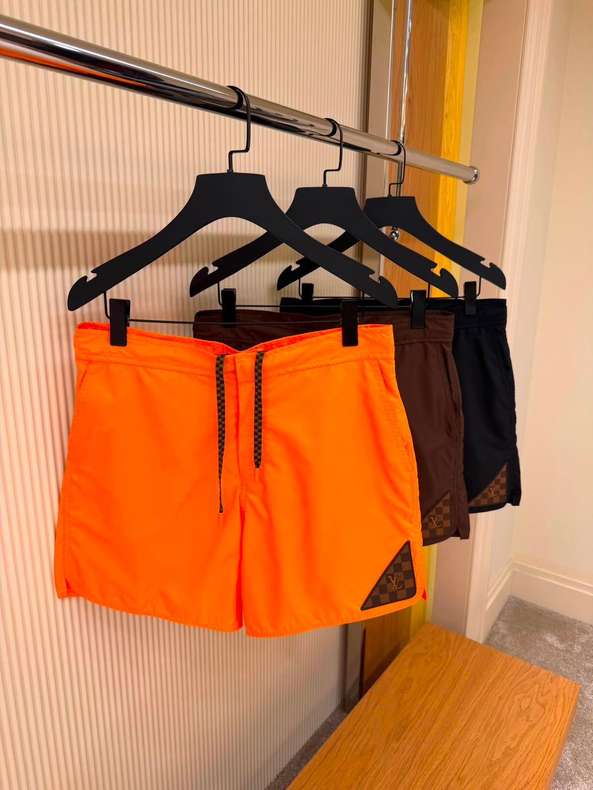 LOUIS VUITTON SHORT - Image 8
