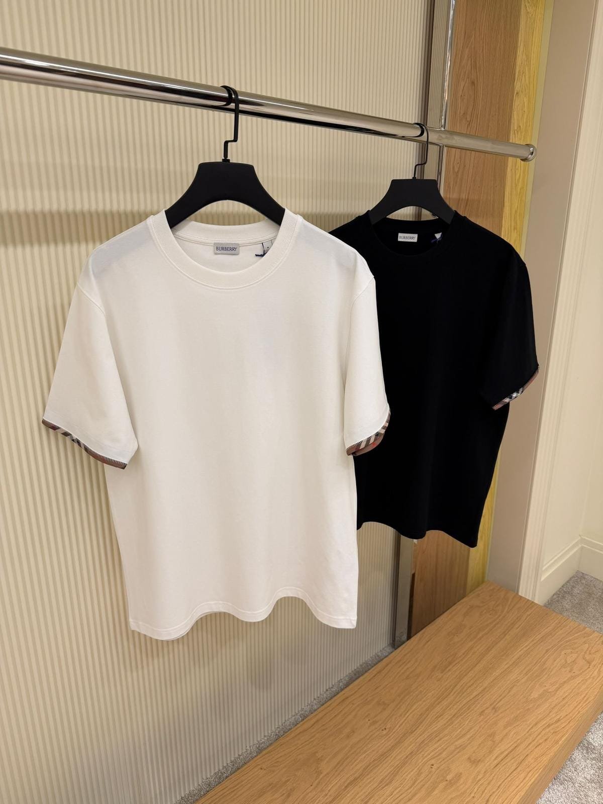 BURBERRY T-SHIRT - Image 3
