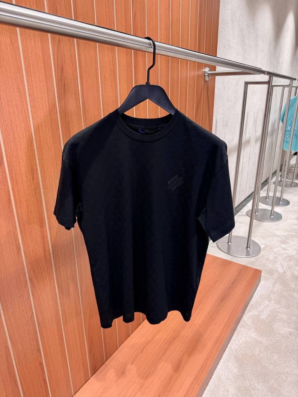LOUIS VUITTON T-SHIRT - Image 3