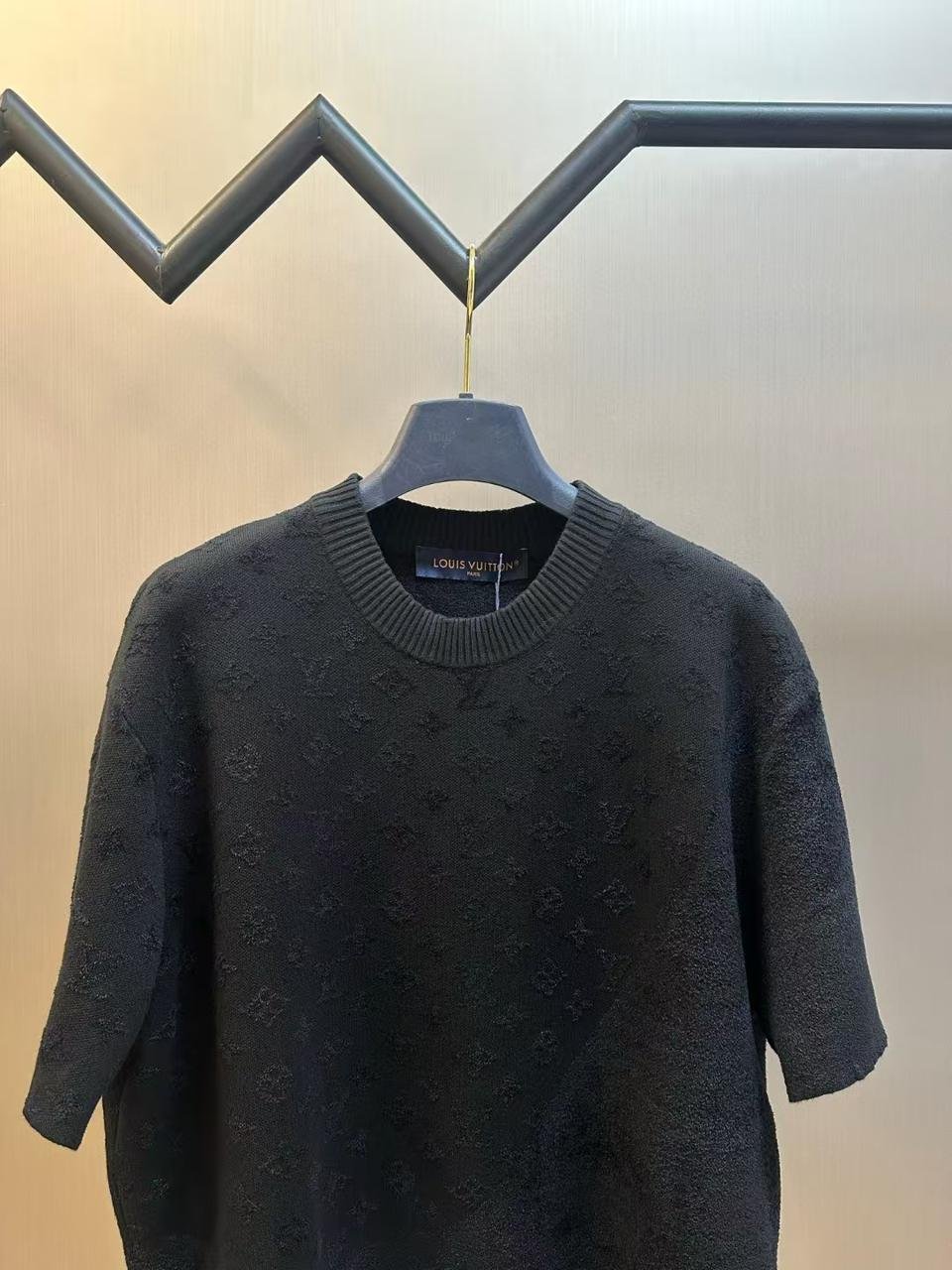 LV Knitwear - Image 6
