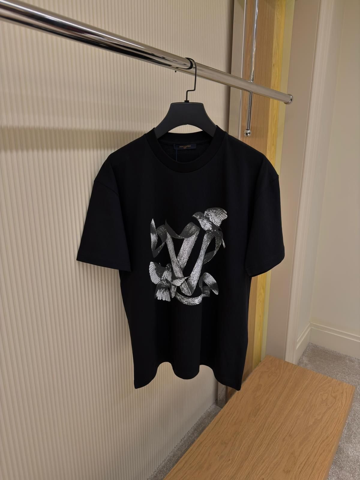 LOUIS VUITTON T-SHIRT - Image 2