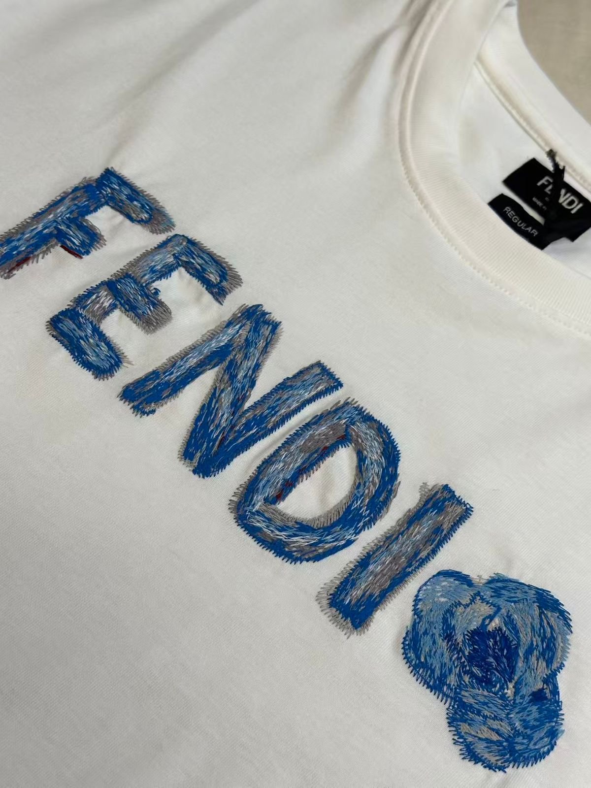 FENDI T-SHIRT - Image 4