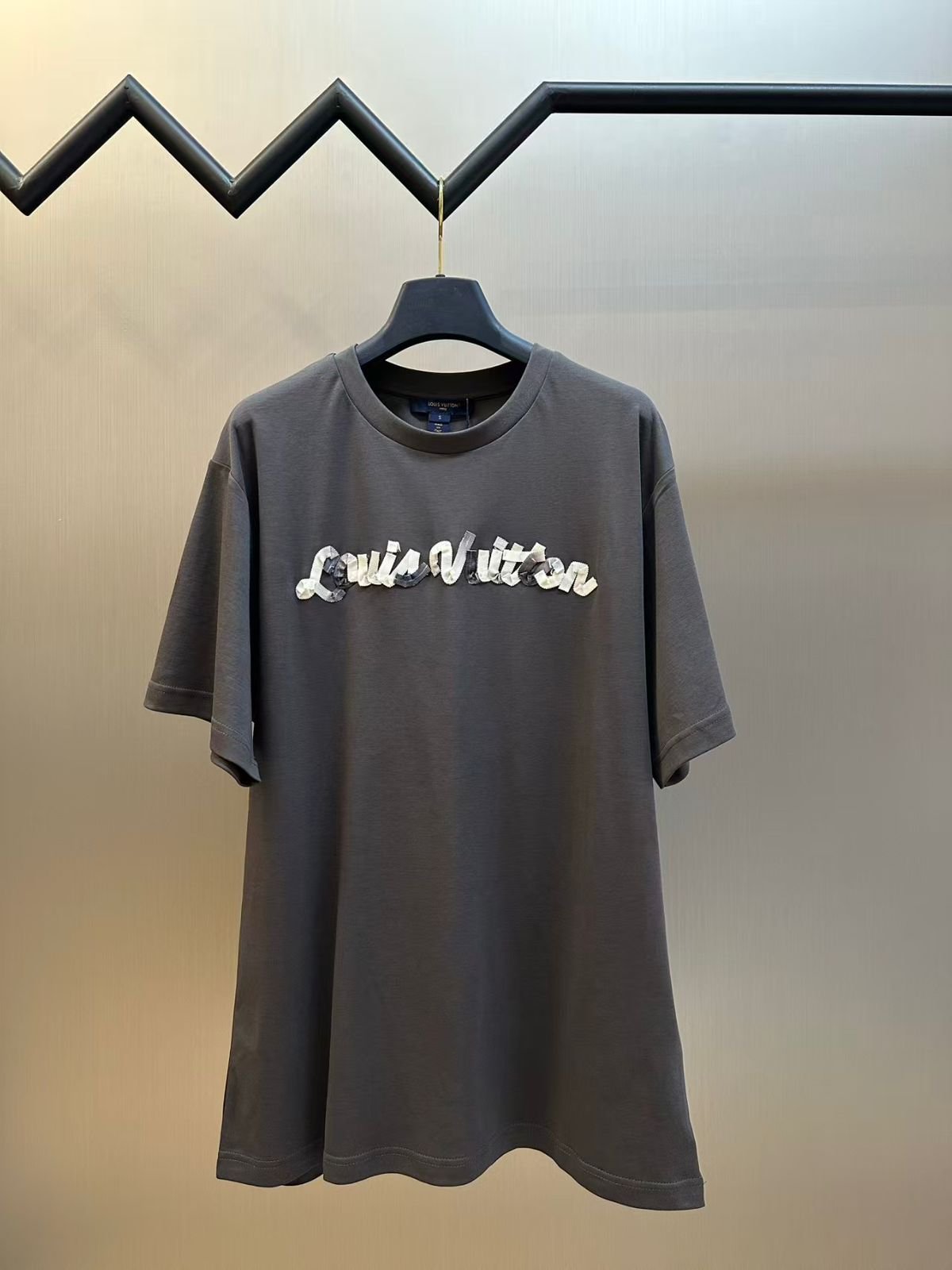 LOUIS VUITTON T-SHIRT