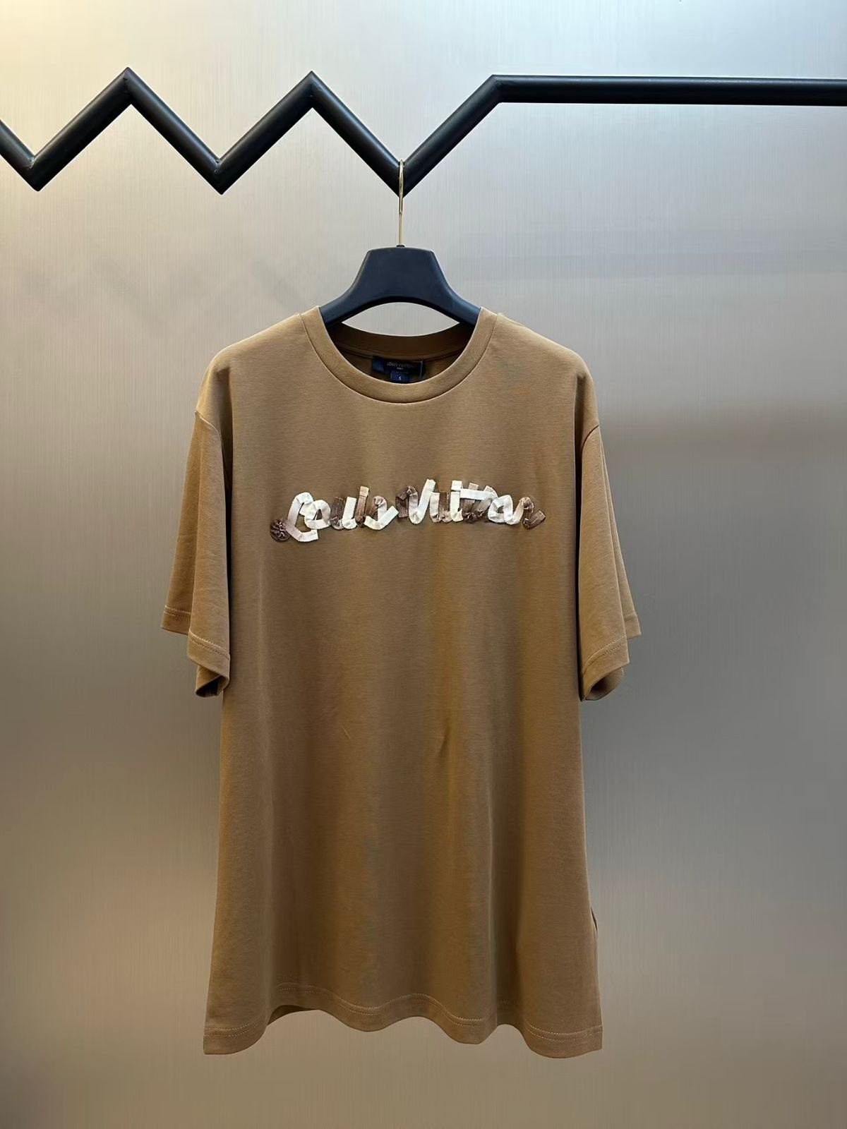 LOUIS VUITTON T-SHIRT - Image 2