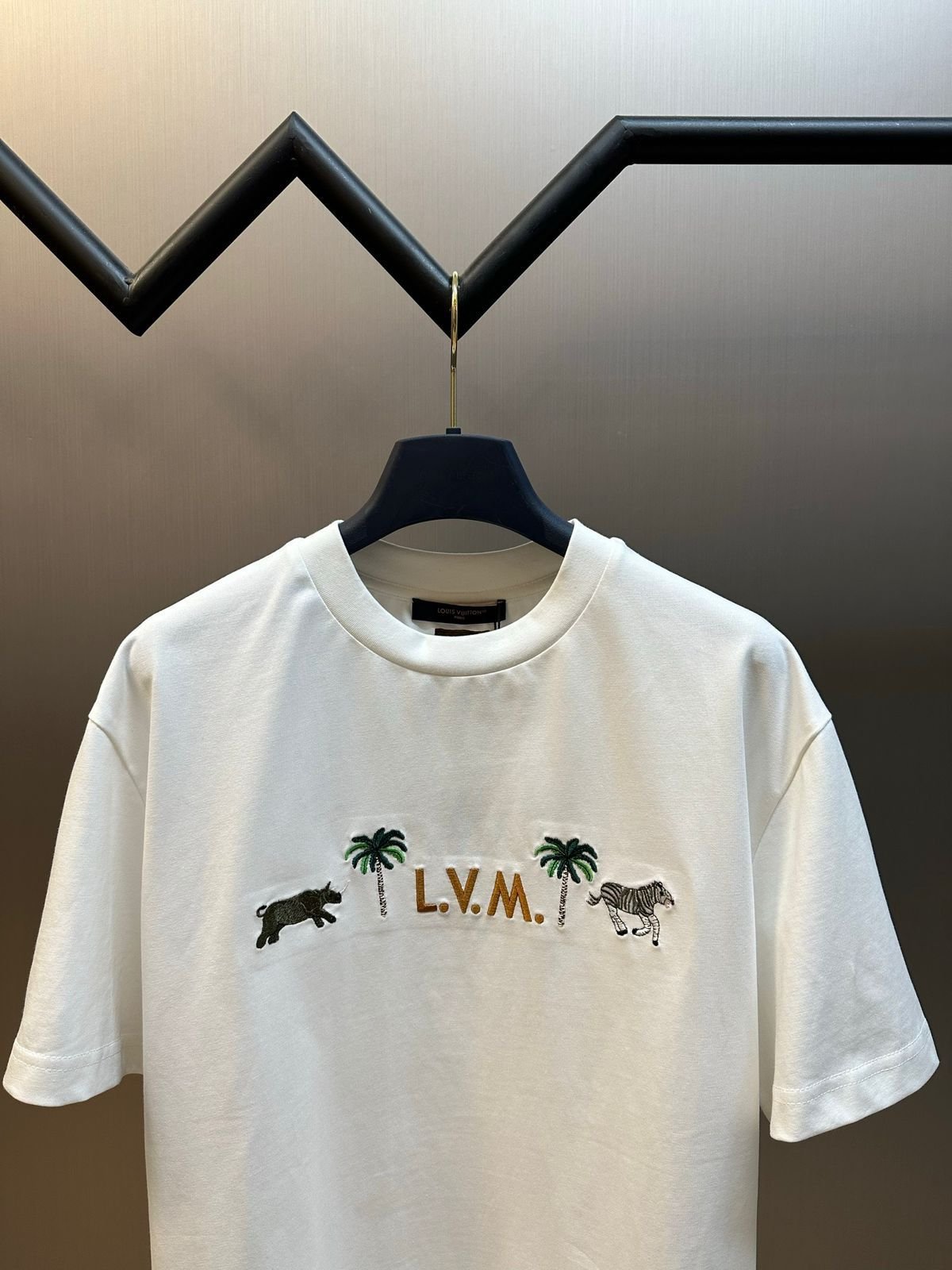 LOUIS VUITTON T-SHIRT - Image 3