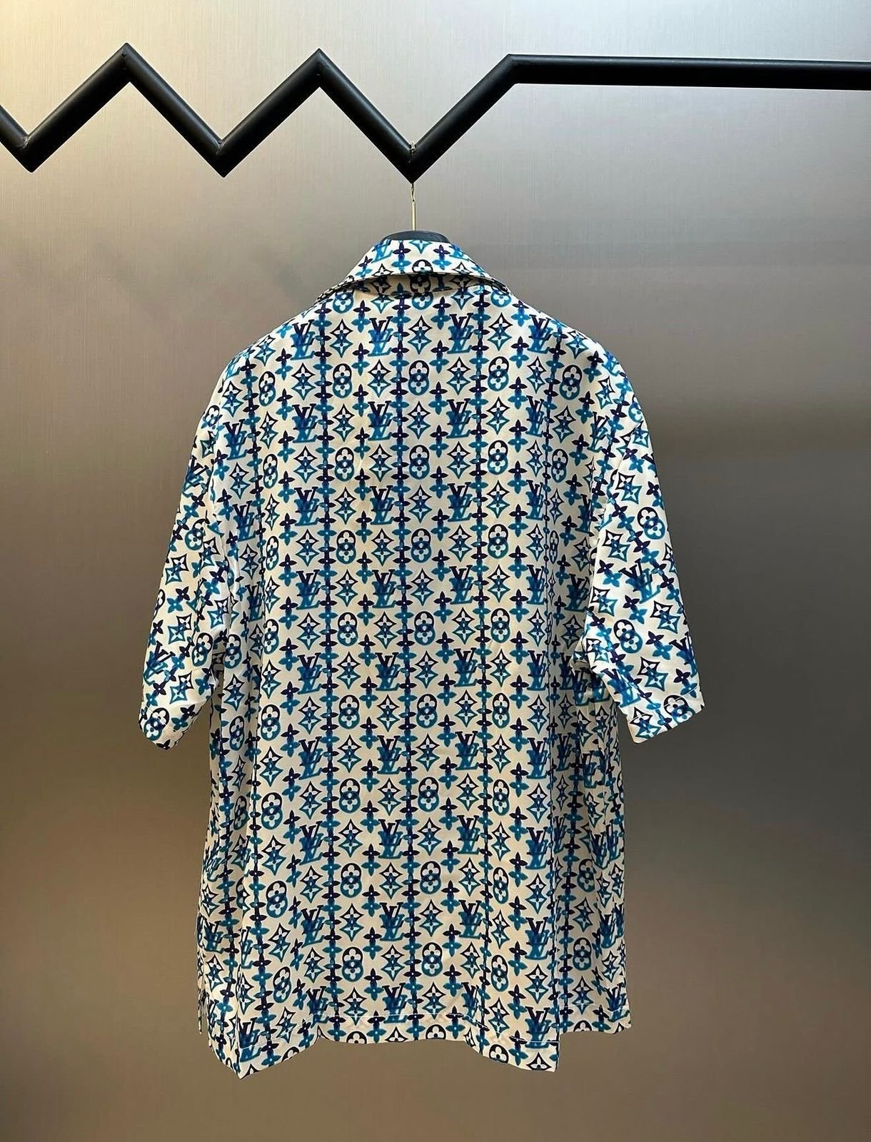 LOUIS VUITTON SHIRT - Image 2