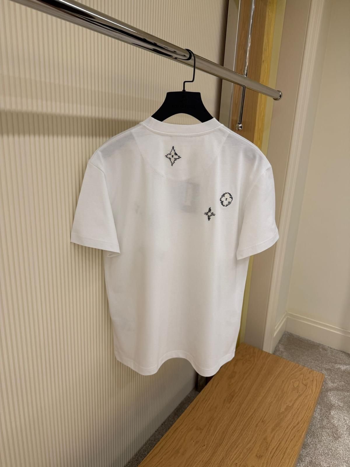LOUIS VUITTON T-SHIRT - Image 3