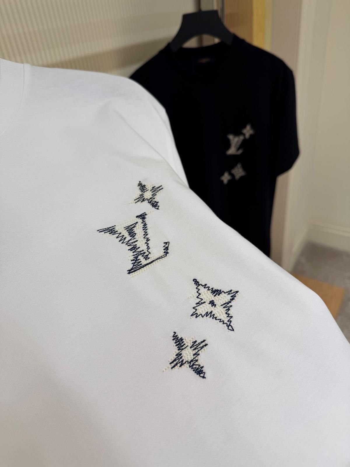 LOUIS VUITTON T-SHIRT - Image 4