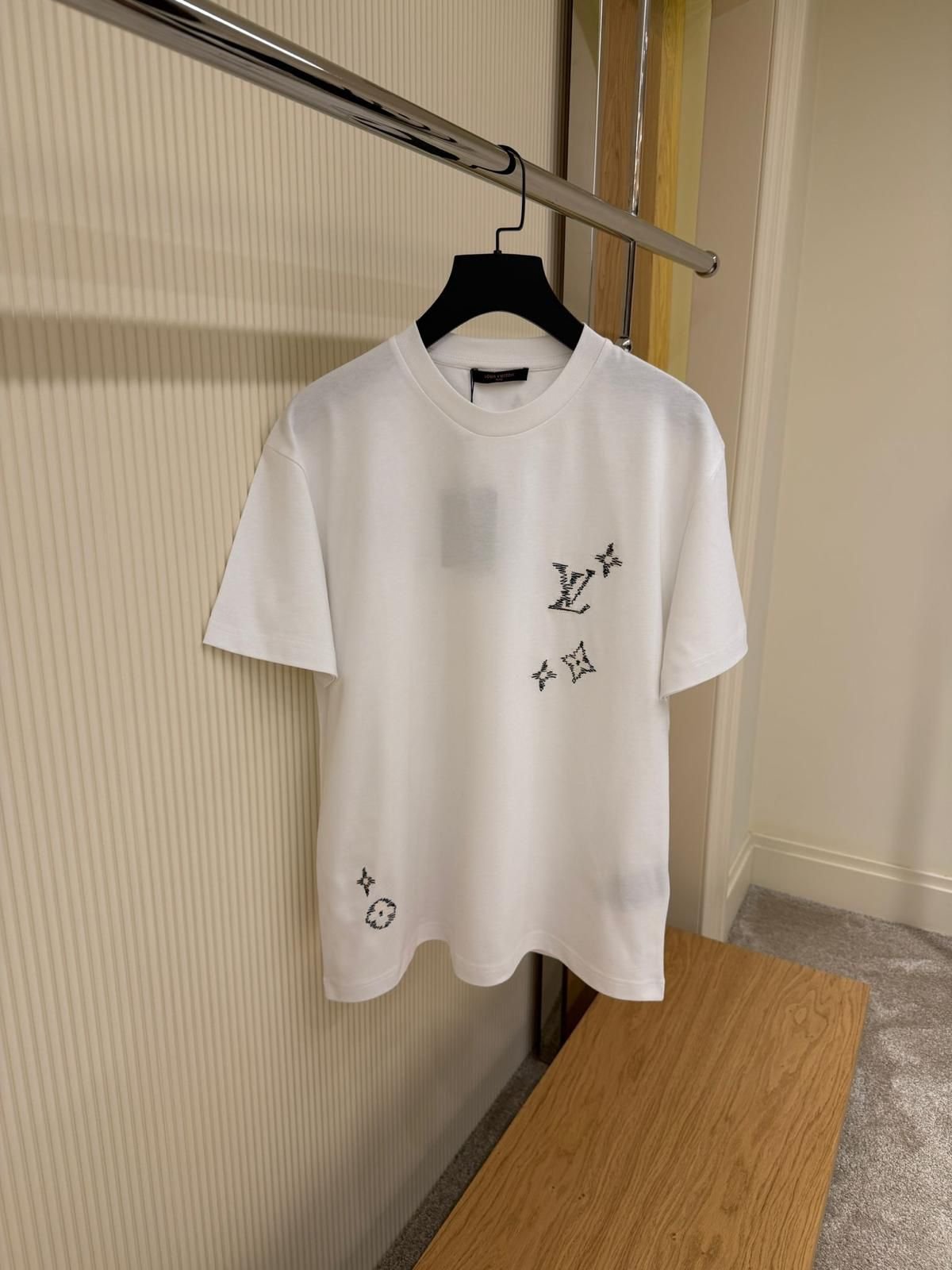 LOUIS VUITTON T-SHIRT