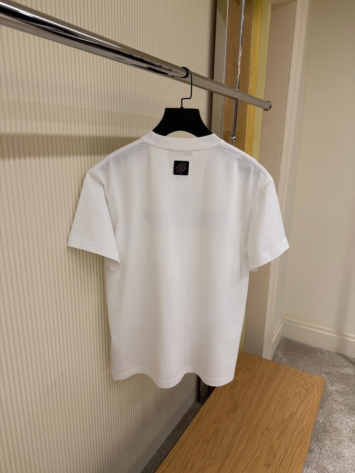 LOUIS VUITTON T-SHIRT - Image 4
