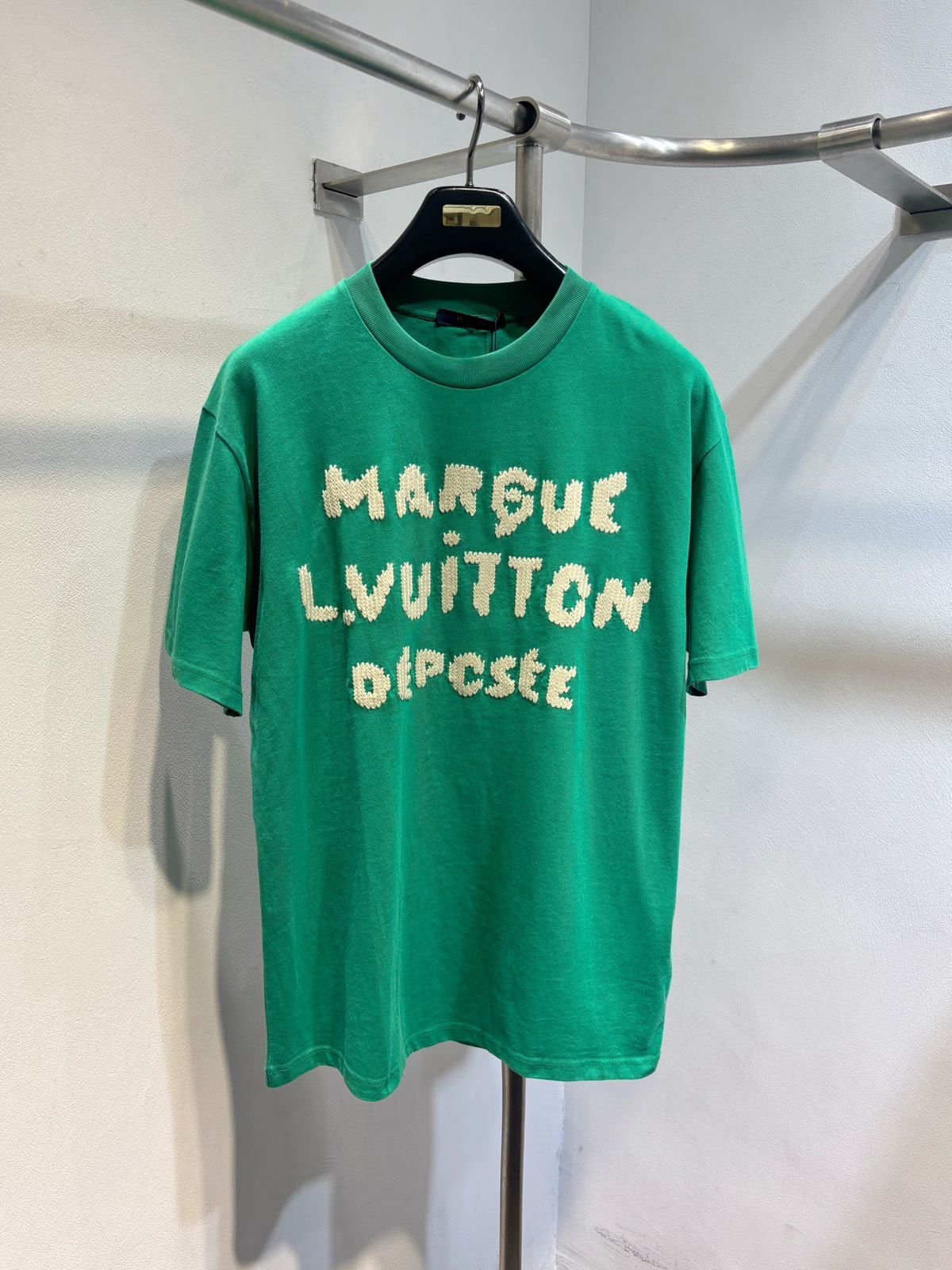 LOUIS VUITTON T-SHIRT