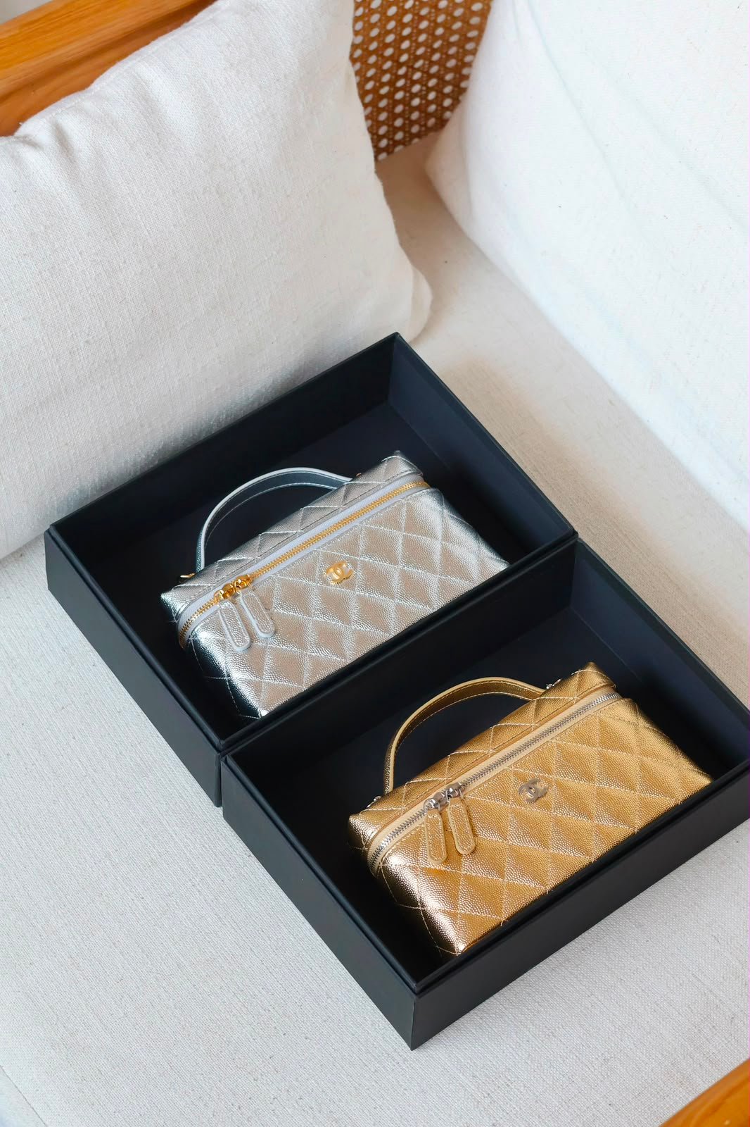 Chanel slim vanity bag - Image 3