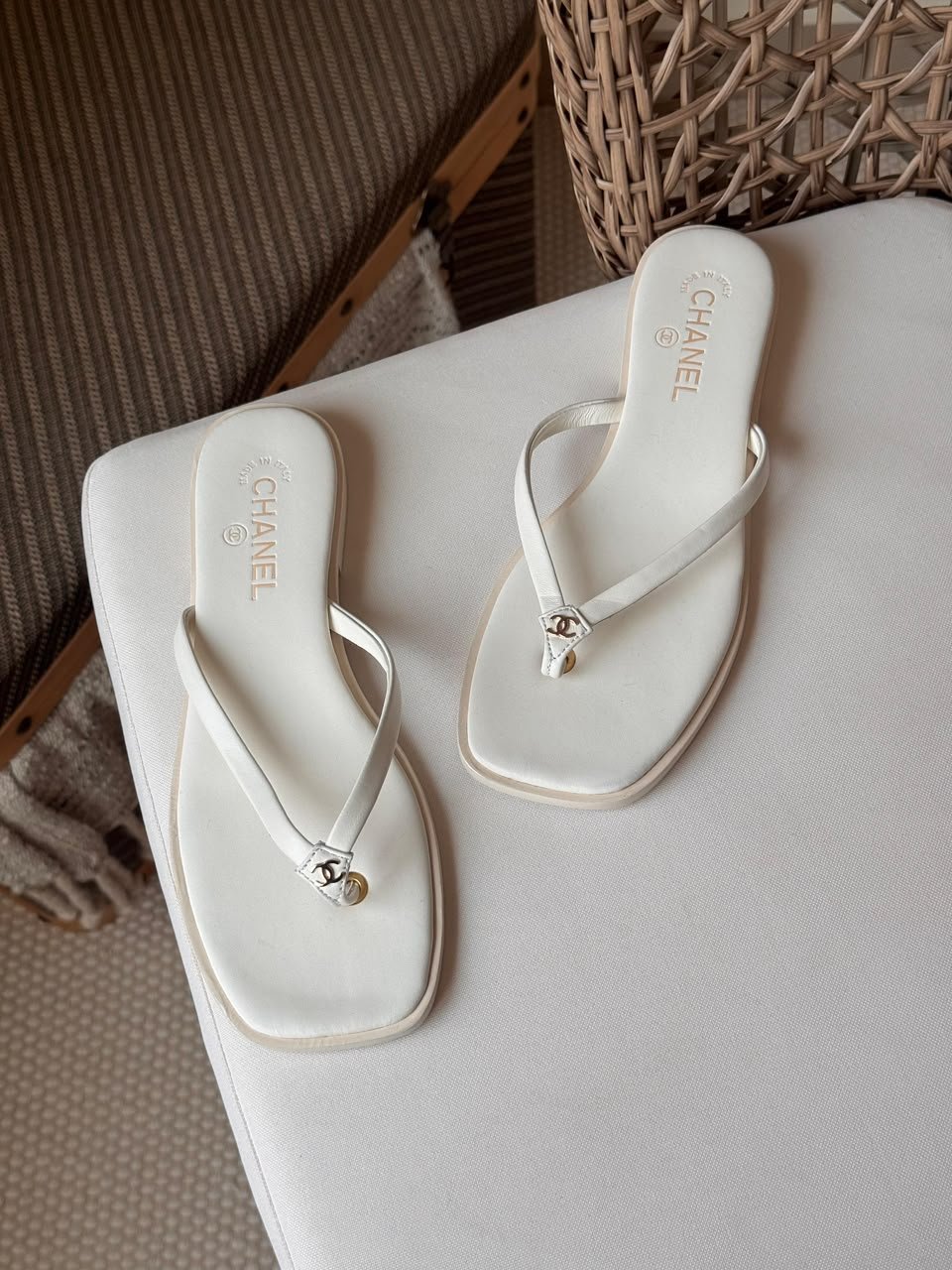 Chanel thong sandals white