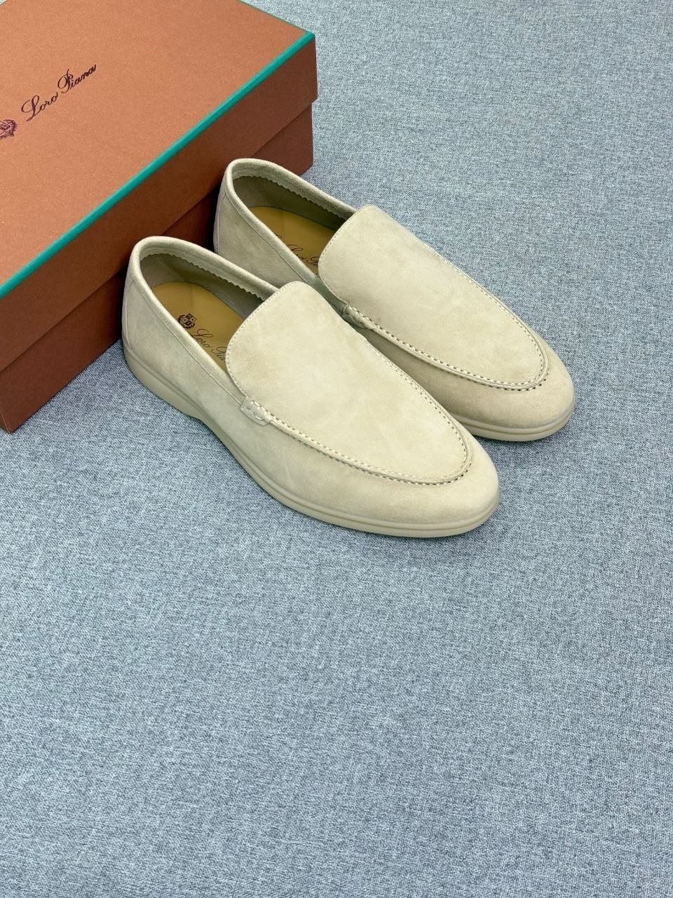 Loro Piana Summer Walk - Image 4