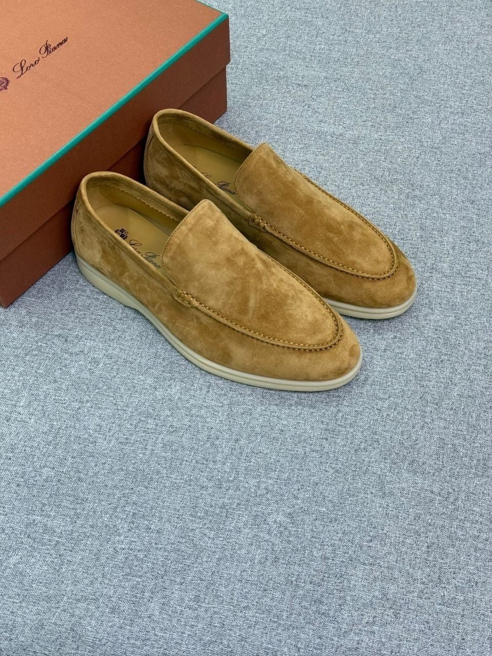 Loro Piana Summer Walk - Image 3