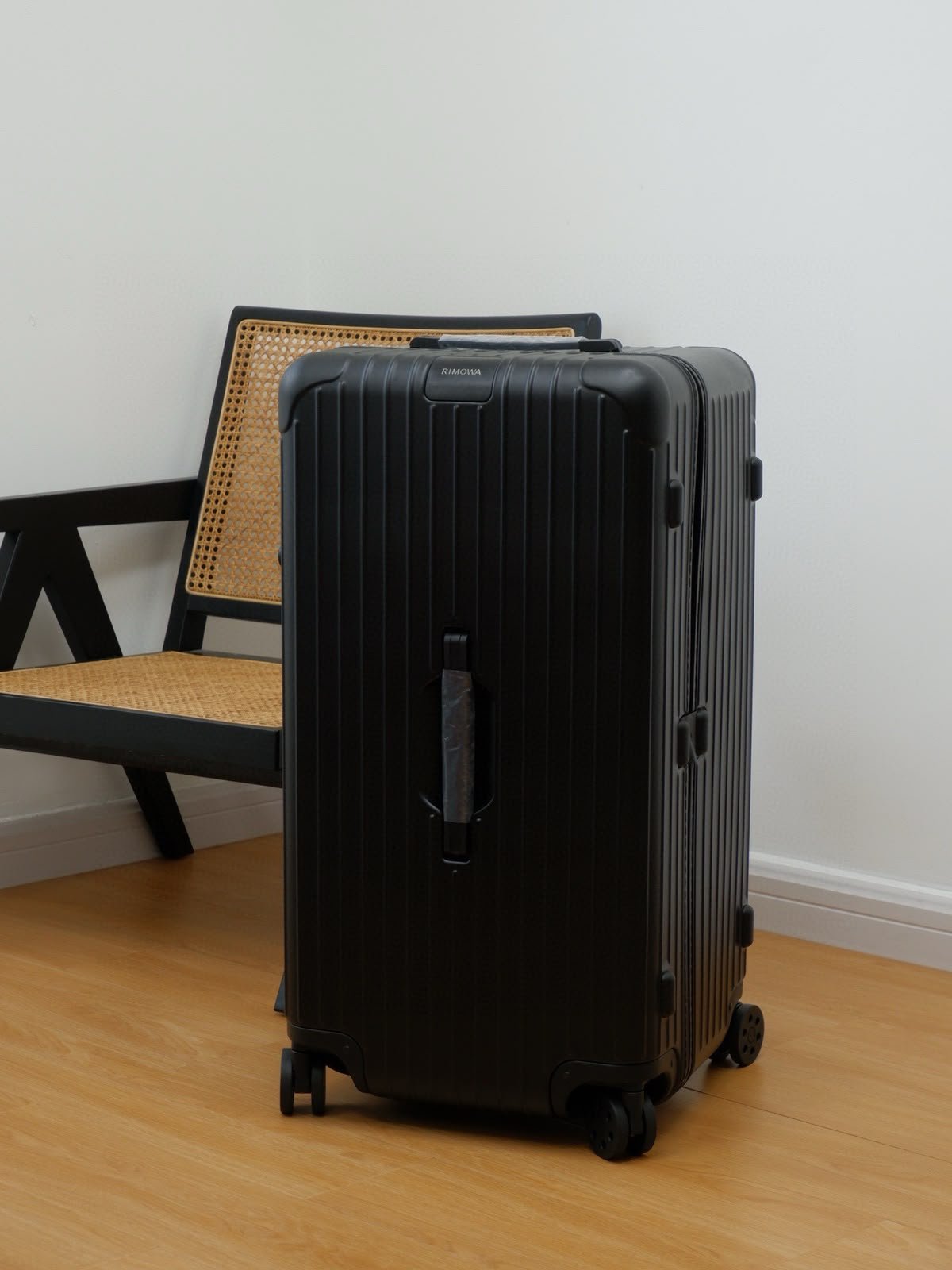 Rimowa Essential Matte Black - Image 3